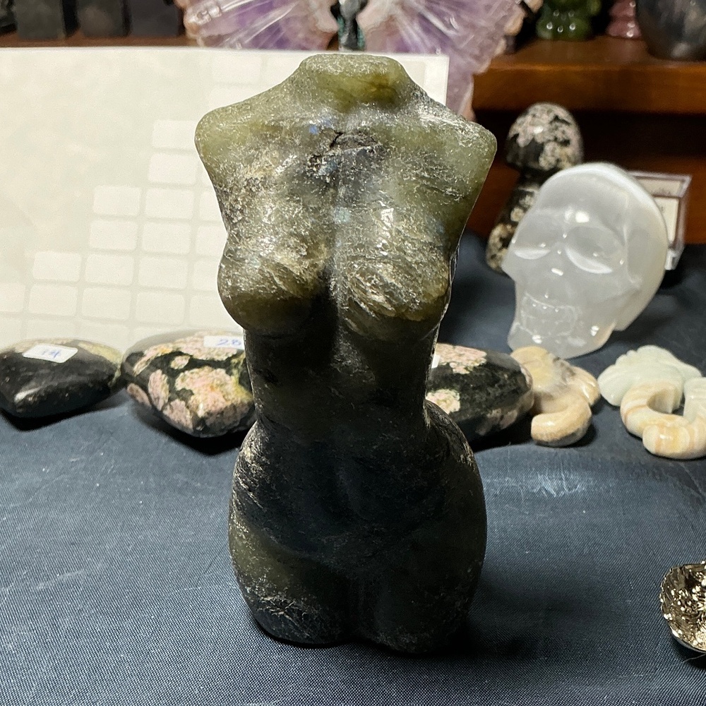 Labradorite bust